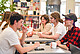 Die Tasse Kaffee in der Cafeteria hat Auswirkungen auf die Biodiversität. | Bildquelle: Universität Hohenheim / Max Kovalenko