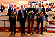 Rektor Prof. Dr. Christoph Schneider (ohne Blumen) mit den frisch im Amt bestätigten Prorektor:innen: Prof. Dr. Sebastian Hess, Prof. Dr. Julia Fritz-Steuber, Prof. Dr. Andreas Pyka (v.l.n.r.). Bild: Universität Hohenheim / Florian Klebs